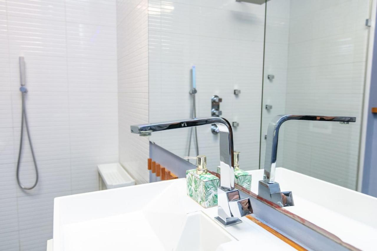 Dwupoziomowy, Rodzinny Apartament. Ochrona, Garaz. Varsó Kültér fotó