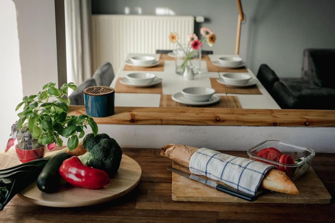 Dwupoziomowy, Rodzinny Apartament. Ochrona, Garaz. Varsó Kültér fotó
