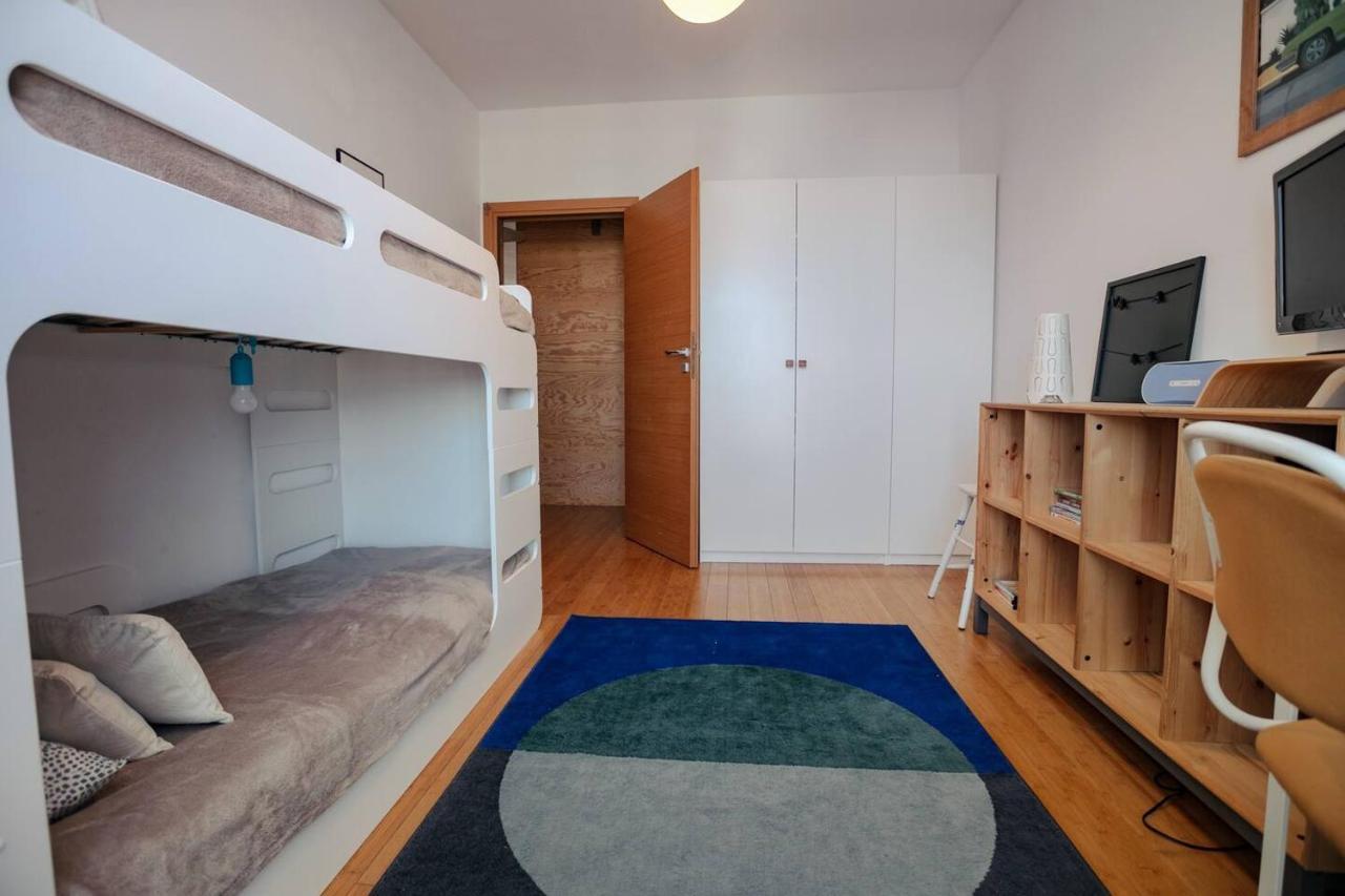 Dwupoziomowy, Rodzinny Apartament. Ochrona, Garaz. Varsó Kültér fotó