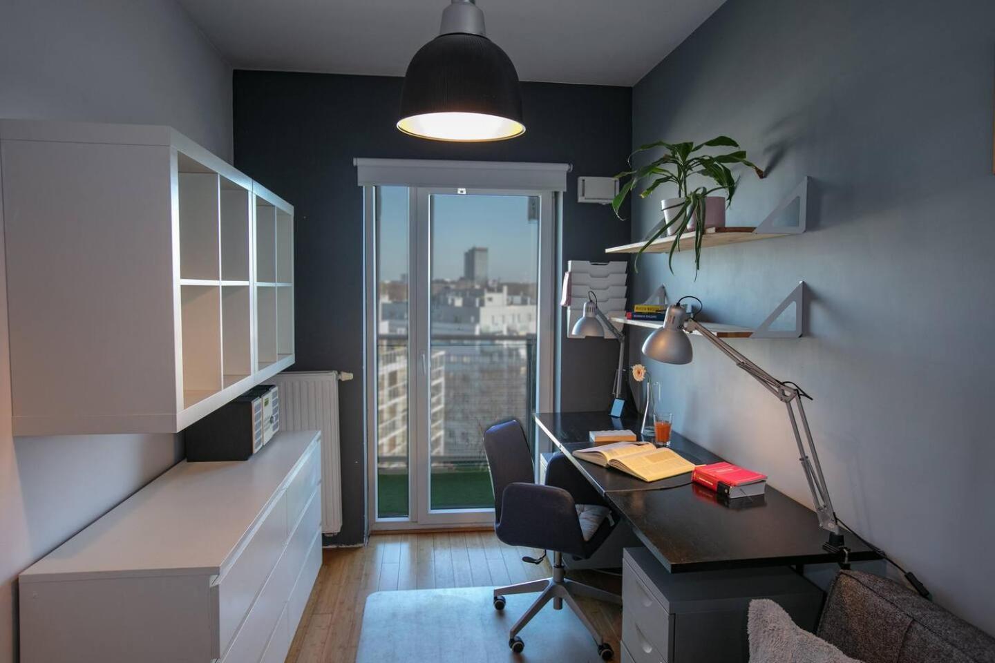 Dwupoziomowy, Rodzinny Apartament. Ochrona, Garaz. Varsó Kültér fotó